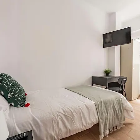 Apartamento Amplio En Málaga